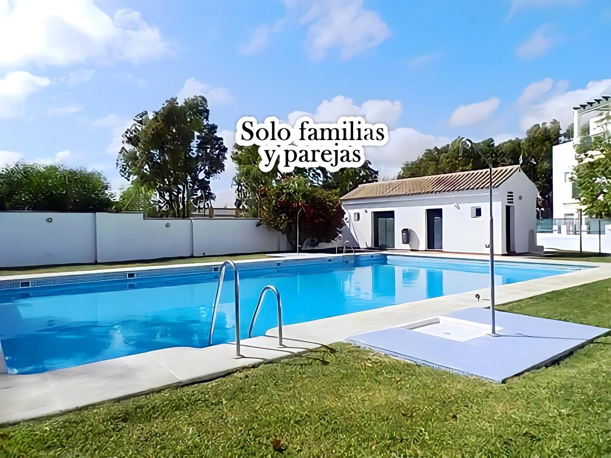 Apartamento Junto Al Mar Piscina Solo Familias Conil De La Frontera Exterior photo